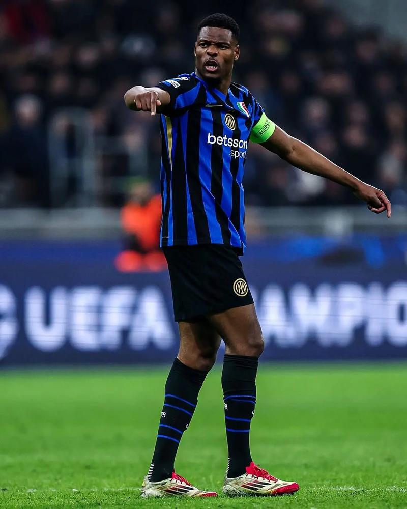 波兰主帅：不能否认我们是热门，不管对手是谁都必须连胜2场（波兰主帅：我们是热门队，遇谁都要拿下两连胜）