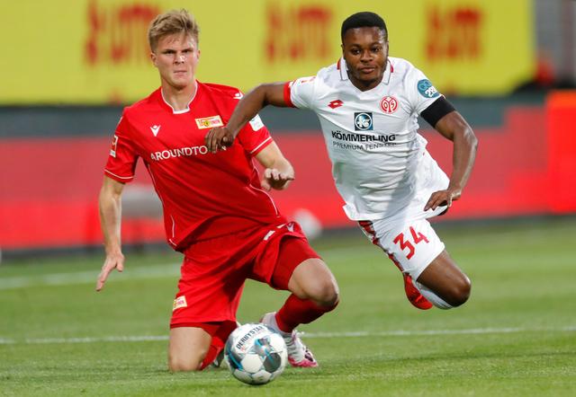 恰20：对阵西班牙我们会评估黄牌的问题，避免附加赛停赛风险（恰20：战西班牙将审慎管理黄牌，力避附加赛遭停赛）