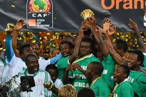 TA：热刺在欧冠中展现出了自信，他们在英超中也应做到这点（TA：热刺欧冠信心十足，英超也该延续这份底气）