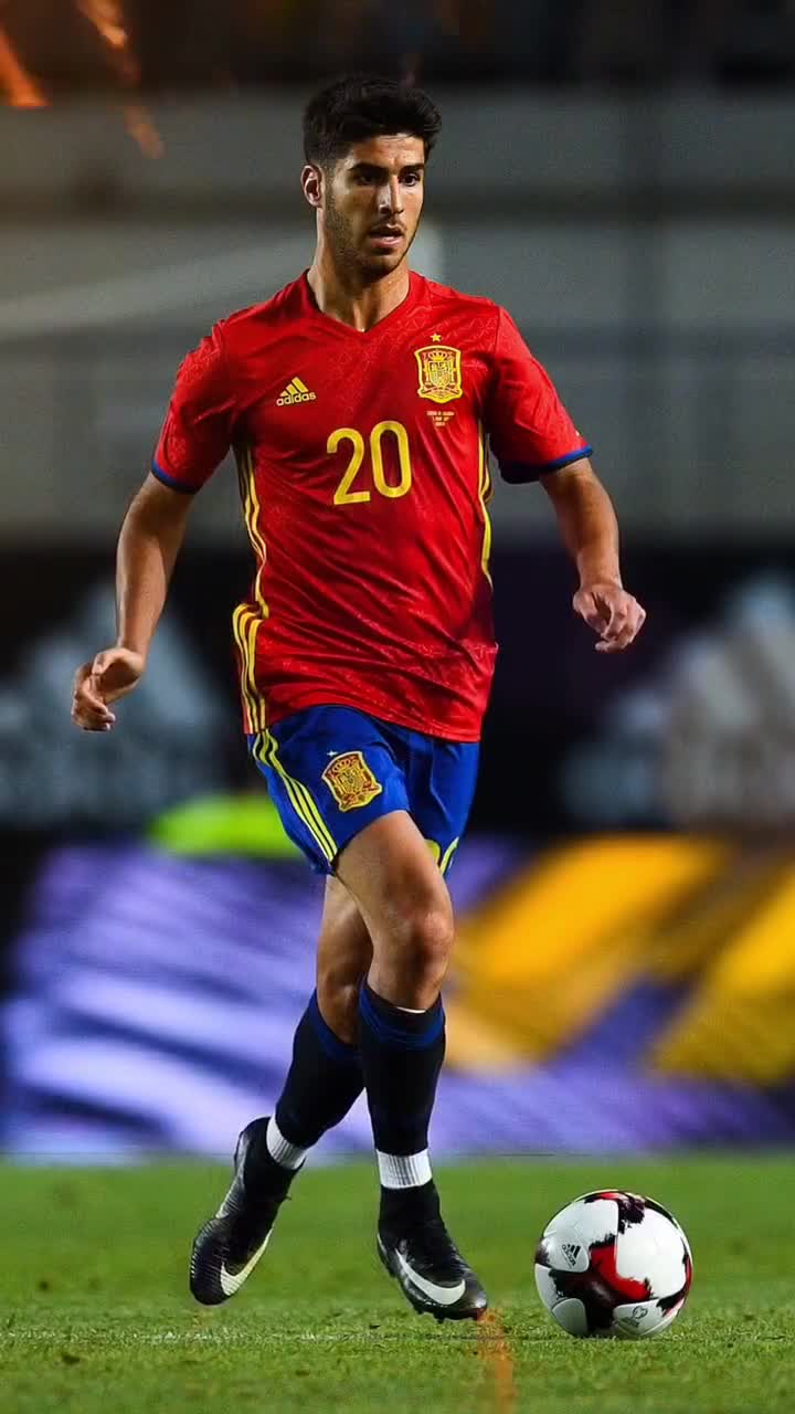 罗体：齐尔克泽想在加斯佩里尼手下踢球，曼联希望纯租借（罗体：齐尔克泽倾向在加斯佩里尼麾下效力，曼联主张纯租借）