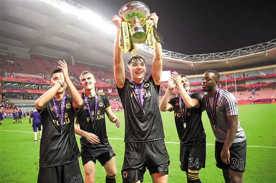 比塞克：参加世界杯是我的最大目标；无视转会传闻专注于国米（比塞克：冲击世界杯是我的首要目标，不理会转会传言全心投入国米）