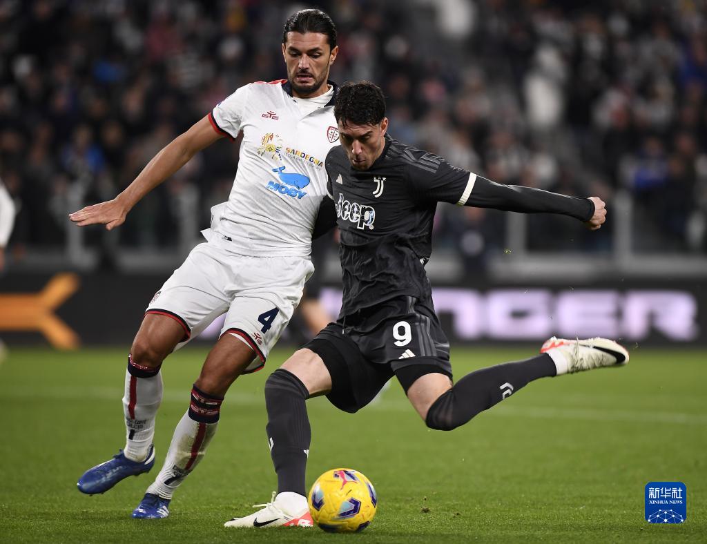 阿坎吉：我认为那根本不是点球，但我们不能给裁判判点的机会（阿坎吉：那球并非点球，但我们不能让裁判有判点机会）