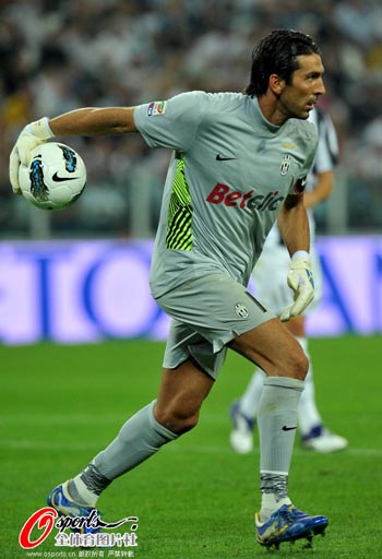 穆里尼奥：比赛中会高度关注格里马尔多；德迪奇已经准备好上场（穆里尼奥：将重点关注格里马尔多；德迪奇已做好出场准备）