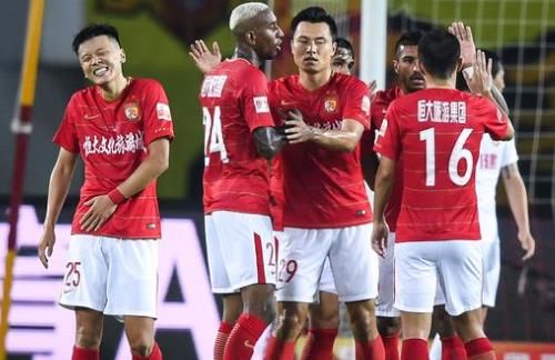 麦克托米奈为何没选英格兰？前苏格兰主帅：穆里尼奥帮了大忙（前苏格兰主帅揭秘：穆里尼奥成关键，促麦克托米奈未选英格兰）