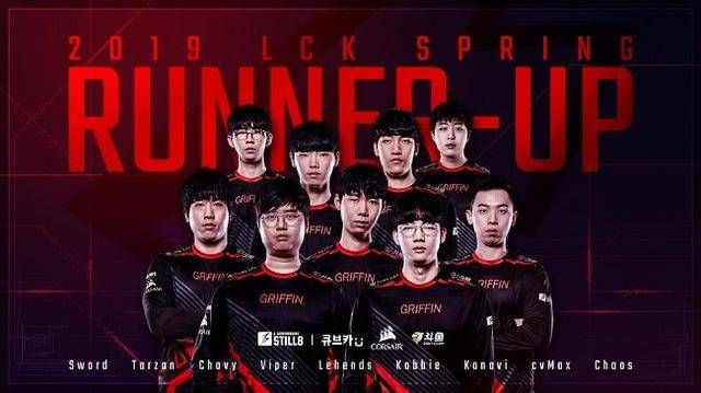 在密切关注 在密切关注